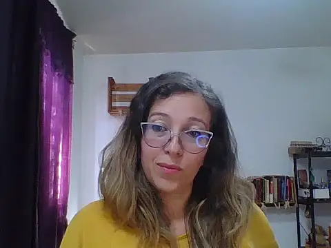 Snapshot of charlott_ponce chatting on 12-03-25, 06:28 charlott ponce online show from 12-03-25, 06:28