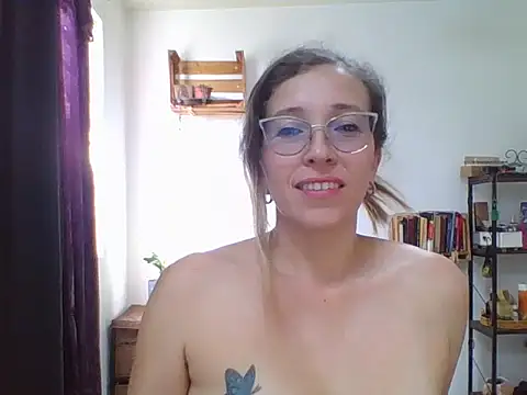 Snapshot of charlott_ponce chatting on 12-05-25, 07:21 charlott ponce online show from 12-05-25, 07:21