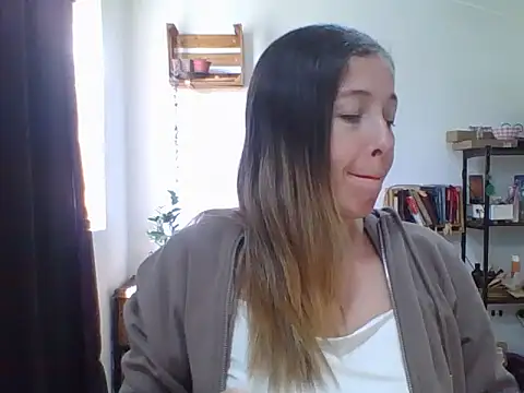 Snapshot of charlott_ponce chatting on 02-08-26, 06:55 charlott ponce online show from 02-08-26, 06:55