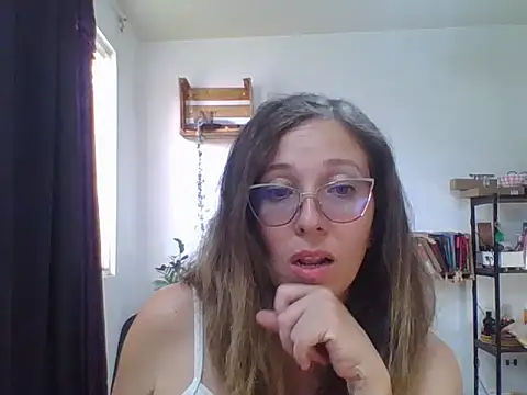 Snapshot of charlott_ponce chatting on 02-11-26, 10:48 charlott ponce online show from 02-11-26, 10:48