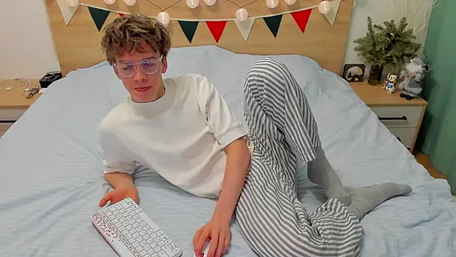 Fandi 777 online show from 01-18-25, 12:26