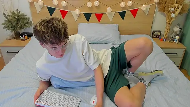 Fandi 777 online show from 01-28-25, 02:43