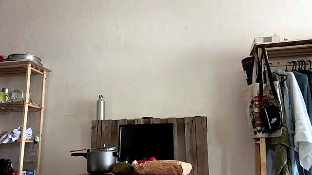 gerson173Hugo online show from 01-06-26, 04:11