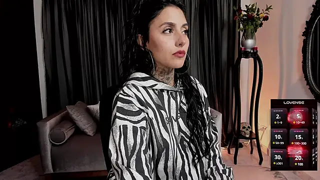 Snapshot of nasty_aliice1 chatting on 02-27-25, 02:32 nasty aliice1 online show from 02-27-25, 02:32