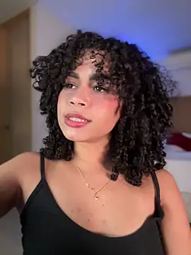 Snapshot of Lianh_Benett chatting on 12-29-24, 06:45 Lianh Benett online show from 12-29-24, 06:45