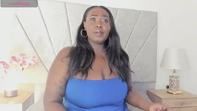 Snapshot of emilyrojas chatting on 02-28-25, 12:31 emilyrojas online show from 02-28-25, 12:31