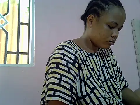 Snapshot of Amberay1 chatting on 10-20-25, 05:19 Amberay1 online show from 10-20-25, 05:19