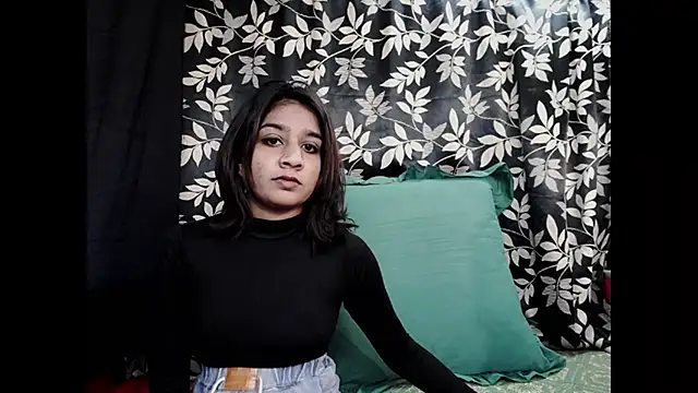 cherryblossum143 online show from 11-03-25, 07:20