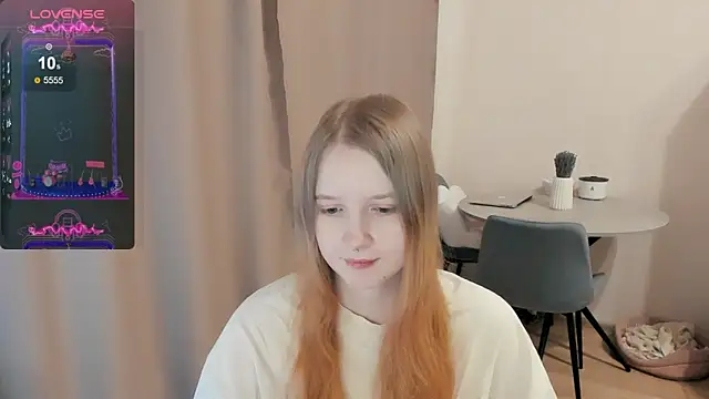 Snapshot of Alyaley chatting on 03-08-25, 11:37 Alyaley online show from 03-08-25, 11:37