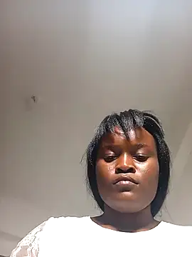 Bella045 online show from 12-17-24, 04:43