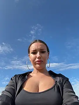 Syka0001 online show from 02-11-25, 08:37