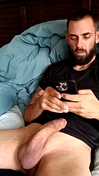 Snapshot of momentum2023 chatting on 12-17-25, 05:30 momentum2023 online show from 12-17-25, 05:30