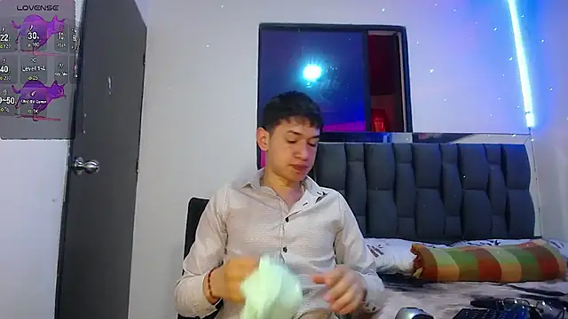 Mr daren  online show from 02-24-25, 05:20