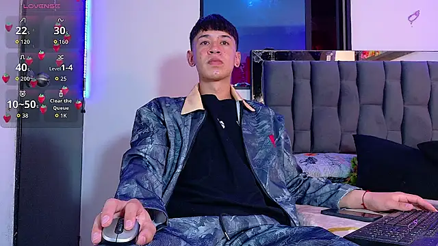 Mr daren  online show from 09-08-25, 04:17