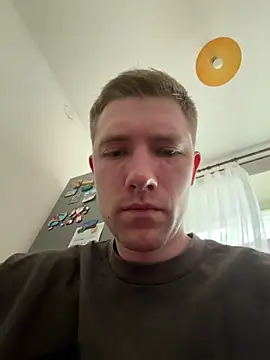 Snapshot of EthanPinkman chatting on 06-21-26, 06:49 EthanPinkman online show from 06-21-26, 06:49