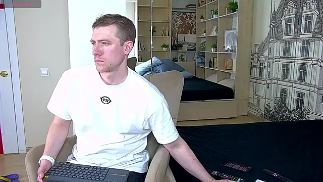 Snapshot of EthanPinkman chatting on 06-22-26, 11:51 EthanPinkman online show from 06-22-26, 11:51