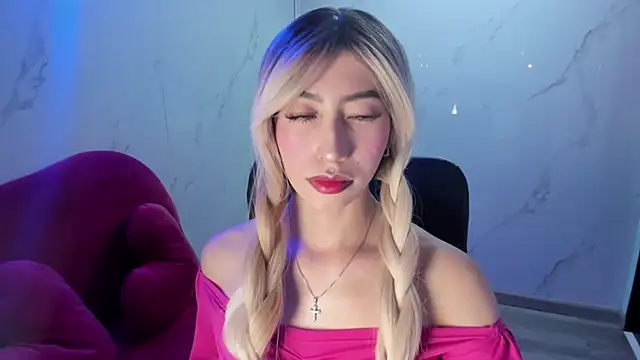 Snapshot of LilithCooperr_ chatting on 11-20-25, 10:09 LilithCooperr online show from 11-20-25, 10:09