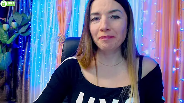 Snapshot of Sweet___Amelia chatting on 10-07-25, 03:31 Sweet Amelia online show from 10-07-25, 03:31