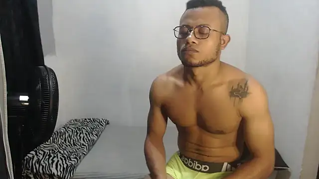 grandominantex1 online show from 12-02-25, 08:08