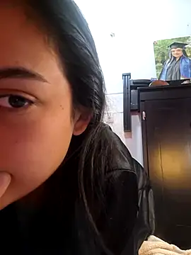 Snapshot of littlemelii chatting on 12-29-24, 04:48 littlemelii online show from 12-29-24, 04:48