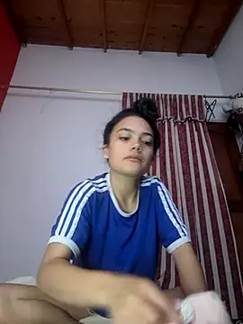 Snapshot of littlemelii chatting on 02-01-25, 03:18 littlemelii online show from 02-01-25, 03:18