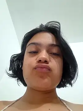 Snapshot of littlemelii chatting on 01-31-26, 11:47 littlemelii online show from 01-31-26, 11:47