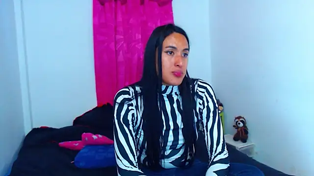 Snapshot of misss_estrella chatting on 11-22-25, 07:57 misss estrella online show from 11-22-25, 07:57