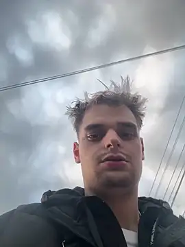 Snapshot of radoslavsumanofficial chatting on 09-27-25, 05:12 radoslavsumanofficial online show from 09-27-25, 05:12