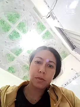 Snapshot of 2HotAsain4u chatting on 01-08-25, 06:31 2HotAsain4u online show from 01-08-25, 06:31