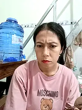 Snapshot of 2HotAsain4u chatting on 01-25-25, 02:36 2HotAsain4u online show from 01-25-25, 02:36