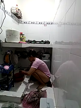 Snapshot of 2HotAsain4u chatting on 02-15-25, 12:33 2HotAsain4u online show from 02-15-25, 12:33