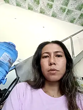 Snapshot of 2HotAsain4u chatting on 03-01-25, 02:04 2HotAsain4u online show from 03-01-25, 02:04