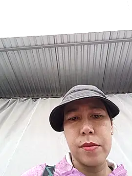 Snapshot of 2HotAsain4u chatting on 10-21-25, 01:50 2HotAsain4u online show from 10-21-25, 01:50