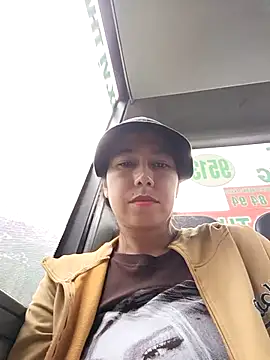 Snapshot of 2HotAsain4u chatting on 10-29-25, 01:30 2HotAsain4u online show from 10-29-25, 01:30