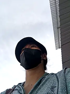 Snapshot of 2HotAsain4u chatting on 11-28-25, 12:57 2HotAsain4u online show from 11-28-25, 12:57