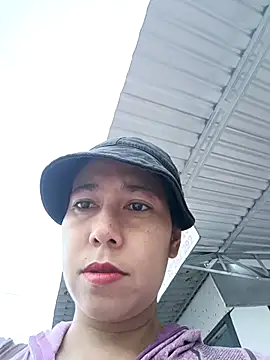 Snapshot of 2HotAsain4u chatting on 12-16-25, 11:21 2HotAsain4u online show from 12-16-25, 11:21