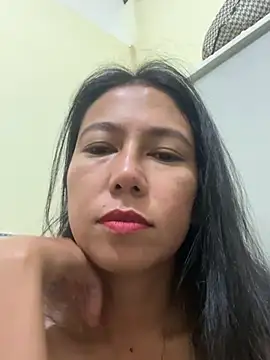 Snapshot of 2HotAsain4u chatting on 01-31-26, 11:58 2HotAsain4u online show from 01-31-26, 11:58