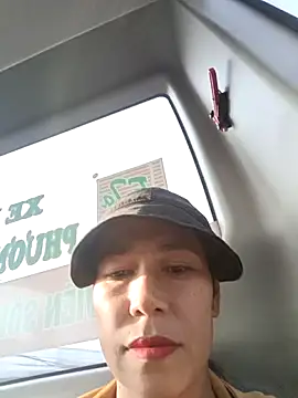 Snapshot of 2HotAsain4u chatting on 02-04-26, 12:49 2HotAsain4u online show from 02-04-26, 12:49