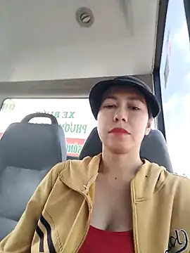 Snapshot of 2HotAsain4u chatting on 02-05-26, 01:43 2HotAsain4u online show from 02-05-26, 01:43