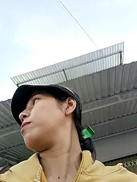 Snapshot of 2HotAsain4u chatting on 02-24-26, 12:41 2HotAsain4u online show from 02-24-26, 12:41