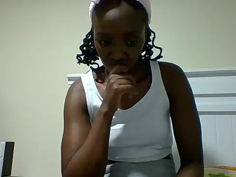 Snapshot of sexy_darleen23 chatting on 12-19-24, 06:23 sexy darleen23 online show from 12-19-24, 06:23
