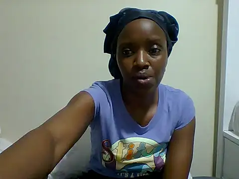 Snapshot of sexy_darleen23 chatting on 03-21-25, 05:12 sexy darleen23 online show from 03-21-25, 05:12