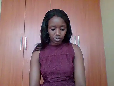 Snapshot of sexy_darleen23 chatting on 09-29-25, 11:48 sexy darleen23 online show from 09-29-25, 11:48