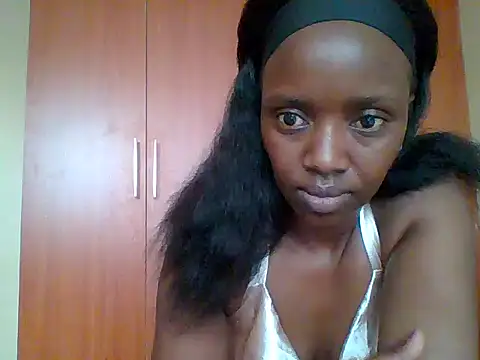 Snapshot of sexy_darleen23 chatting on 10-08-25, 11:08 sexy darleen23 online show from 10-08-25, 11:08