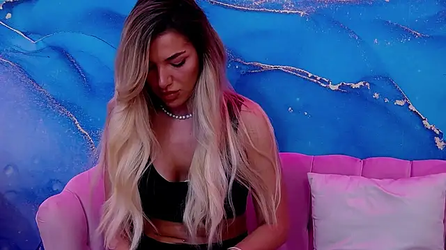 ClaraHazel online show from 03-03-25, 05:31