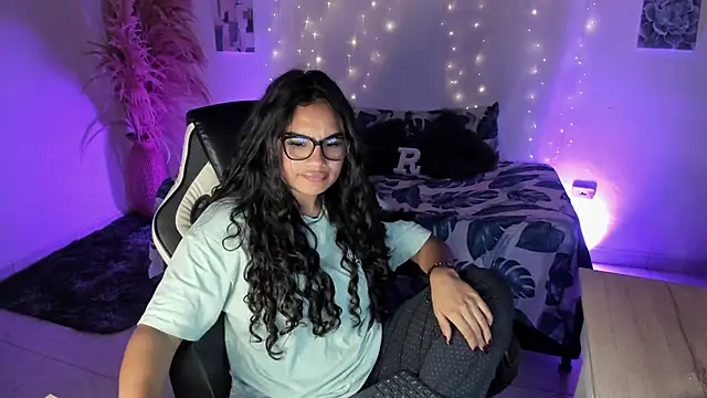 Snapshot of Riana_Kean chatting on 02-16-26, 03:46 Riana Kean online show from 02-16-26, 03:46