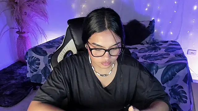 Snapshot of Riana_Kean chatting on 03-14-26, 02:39 Riana Kean online show from 03-14-26, 02:39