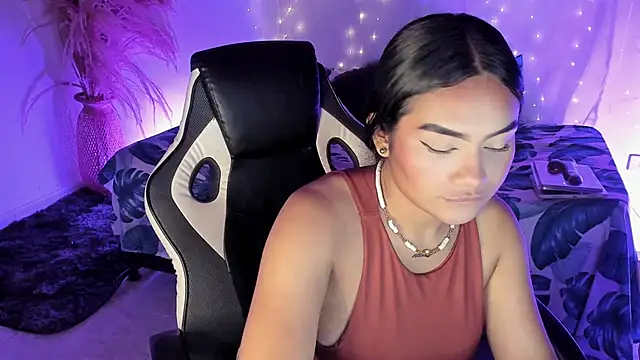 Snapshot of Riana_Kean chatting on 03-15-26, 03:56 Riana Kean online show from 03-15-26, 03:56