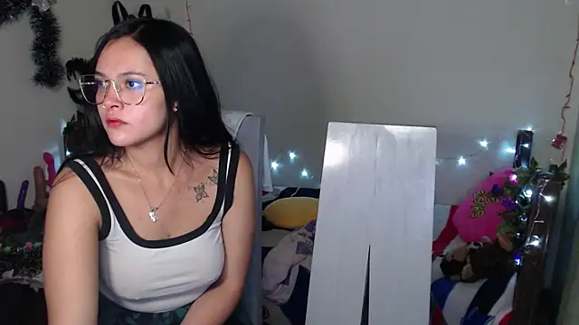 Snapshot of 01antoniafranco chatting on 12-19-24, 04:45 01antoniafranco online show from 12-19-24, 04:45