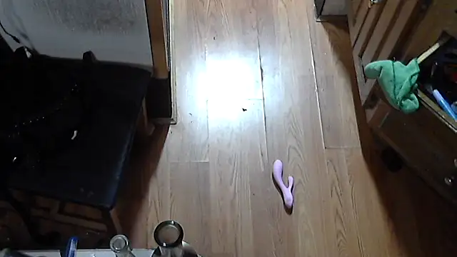 Snapshot of jessicalove99 chatting on 11-25-25, 07:58 jessicalove99 online show from 11-25-25, 07:58